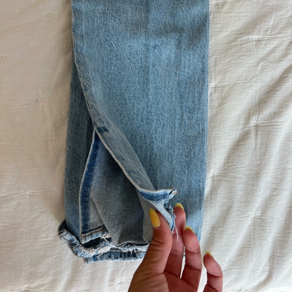 Curve Love Ultra High Rise 90s Straight Jean - Size 26, Light with Vent - Picture 5 of 5